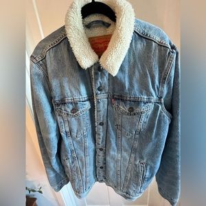 Levi’s Men’s Denim Sherpa Lined Jacket- XL